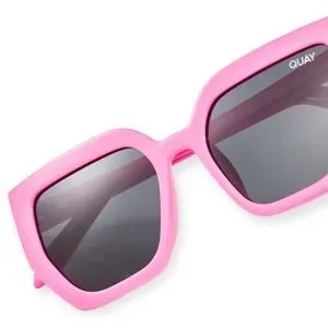 quay australia contured hot pink square polarized cat eye sunglasses eyewear NEW Quay Australia | Accessories | Quay Contoured Sunglasses  main image 2